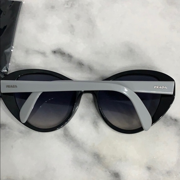 PRADA SUNGLASSES - Picture 6 of 7